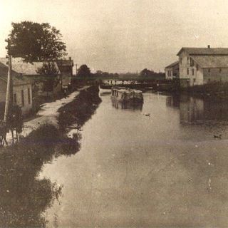 Boat on the Miami and Erie Canal, Waterville, Ohio [approximately 1880]